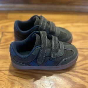 Kids' Dr. Scholls Shoes Size 9
